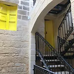 The Hidden Gem Boutique 4*