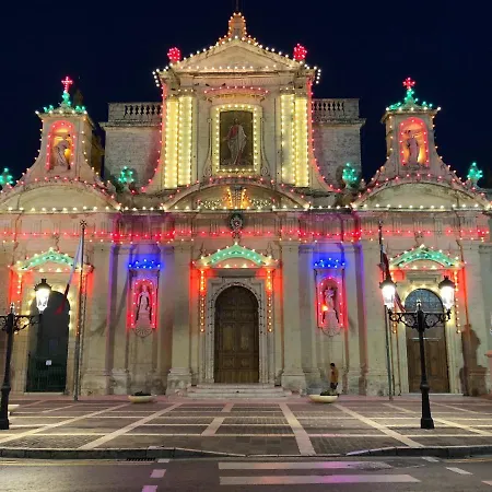 The Hidden Gem Boutique