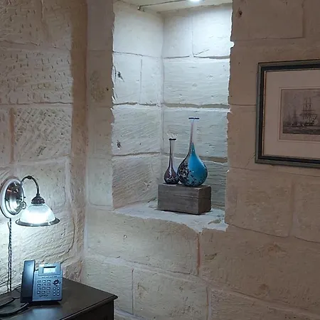 The Hidden Gem Boutique