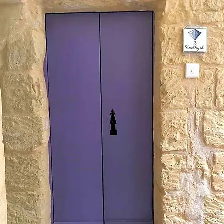 The Hidden Gem Boutique