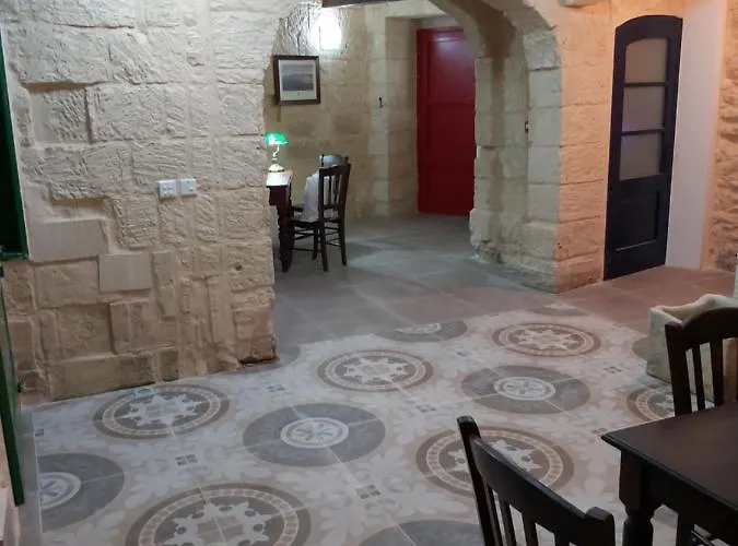 The Hidden Gem Boutique