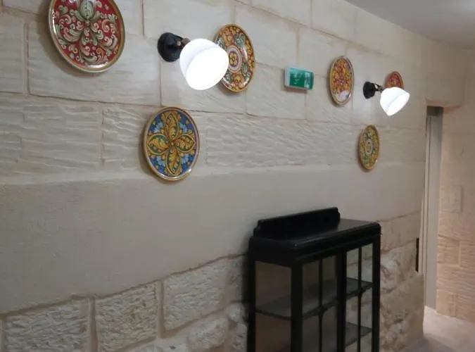 The Hidden Gem Boutique