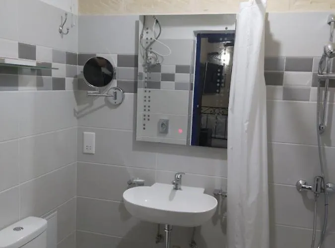 The Hidden Gem Boutique 4*