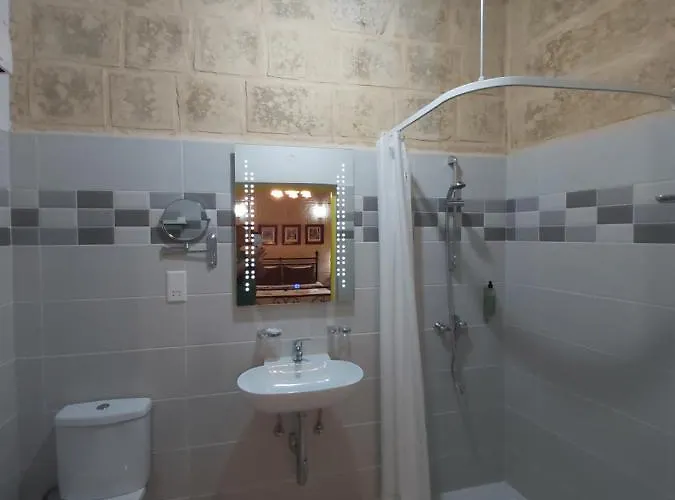 The Hidden Gem Boutique